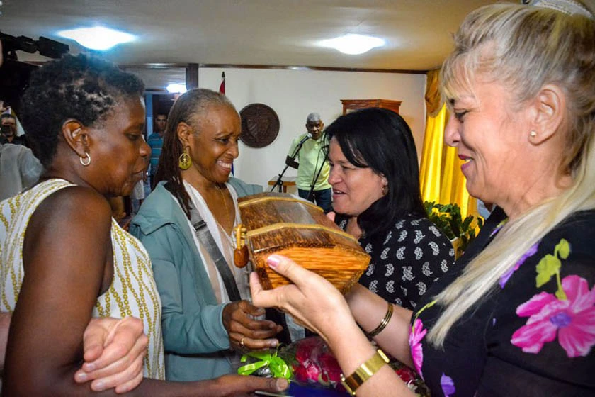 Pastors-for-Peace-Hacha-de-Holguín