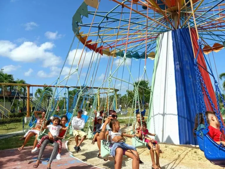 amusement park, Holguín, mambisito