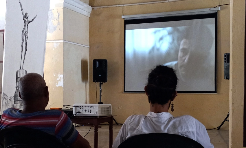 Filme-proyeccion-FICGibara