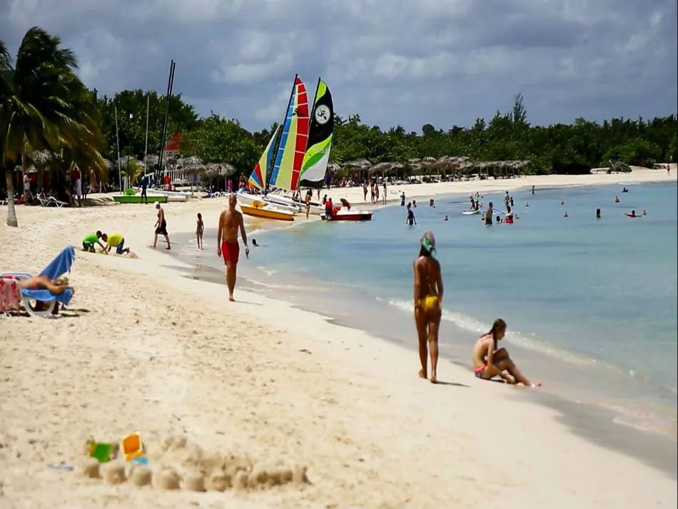 beach, playa, pesquero, tourism, holguin