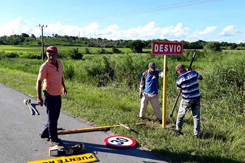 road, traffic, holguin, moa, highway