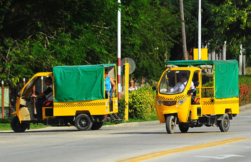 trycicles, holguin, cuba