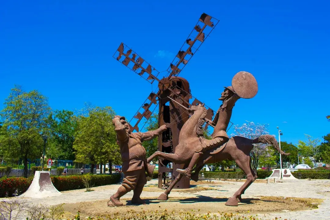 quijote, park, holguin