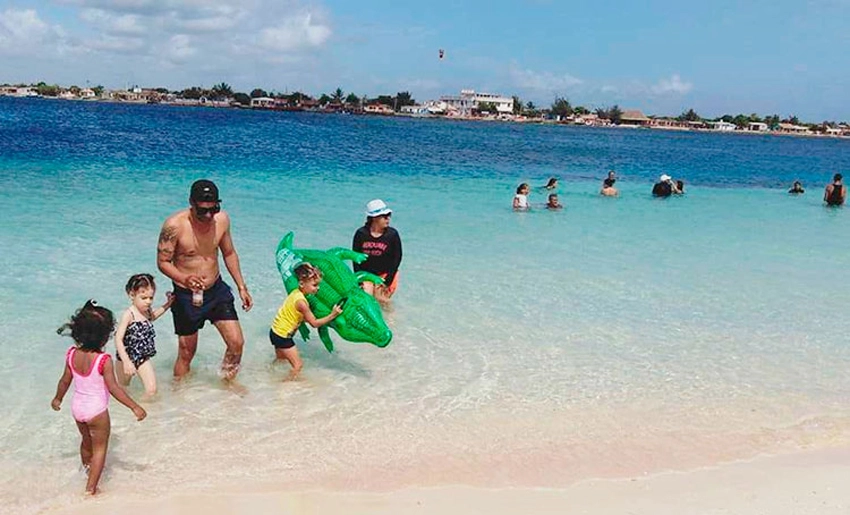 beach, family, summer, holguin