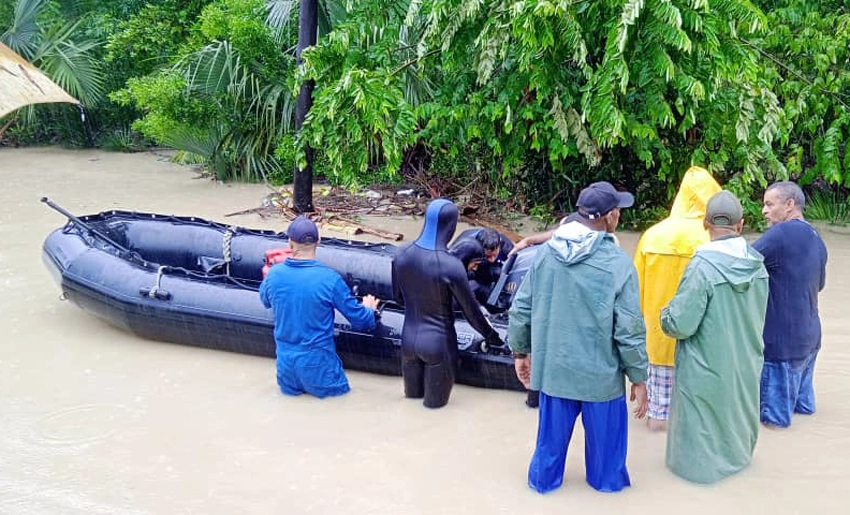rescue, tropical, storm, oscar, guantanamo