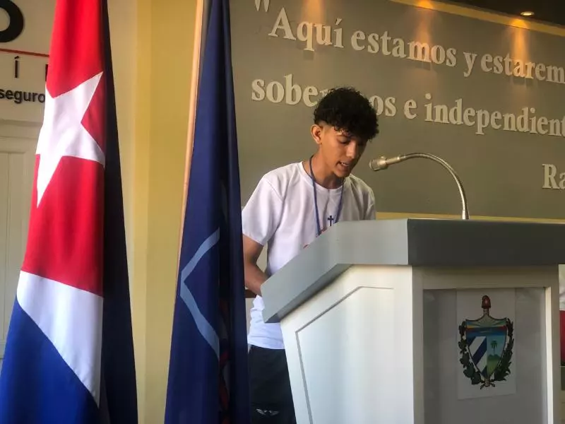 Students Discuss Their Work at FEEM Provincial Council 0