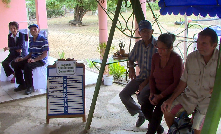 Community Food Programs Support Vulnerable People in Holguin 1