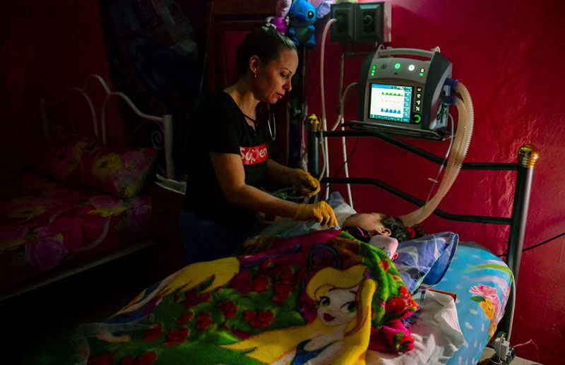 Holguin Mothers Grateful for Power Station for Their Children 1