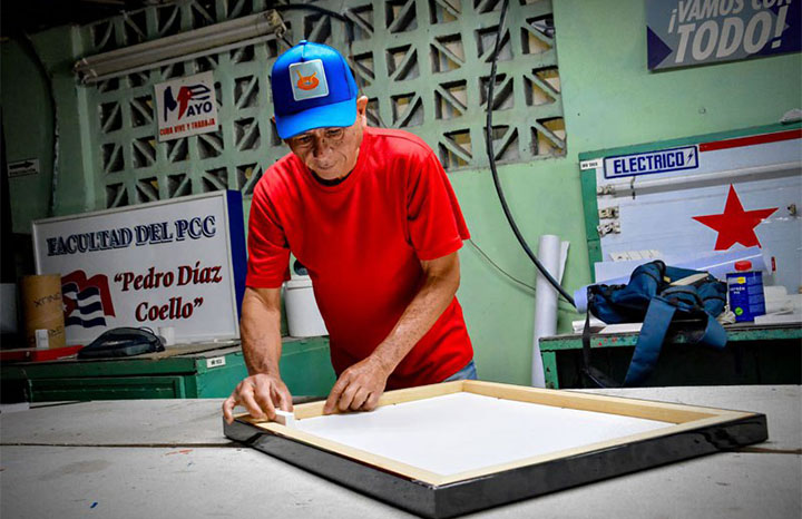 Holguin Advertising Company Celebrates Six Decades 1