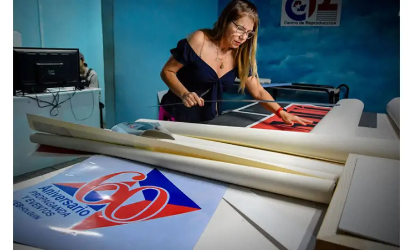 Holguin Advertising Company Celebrates Six Decades