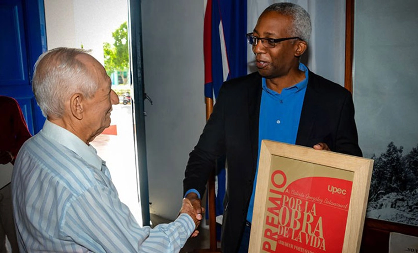 Press Professionals Recognized in Holguin 0