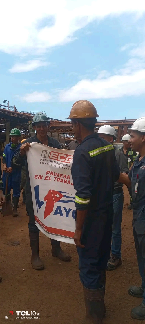Mining Brigade Receives May Day Flag in Holguin 0