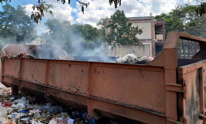 The Silent Danger of Burning Trash (+ Photos) 1