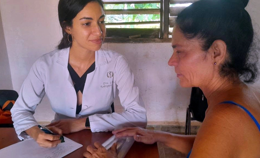Health Professionals in Holguin Lead Community Outreach 0
