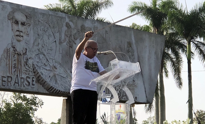 Holguin Reaffirms Support for Raúl in Open Forum (+Photos) 3