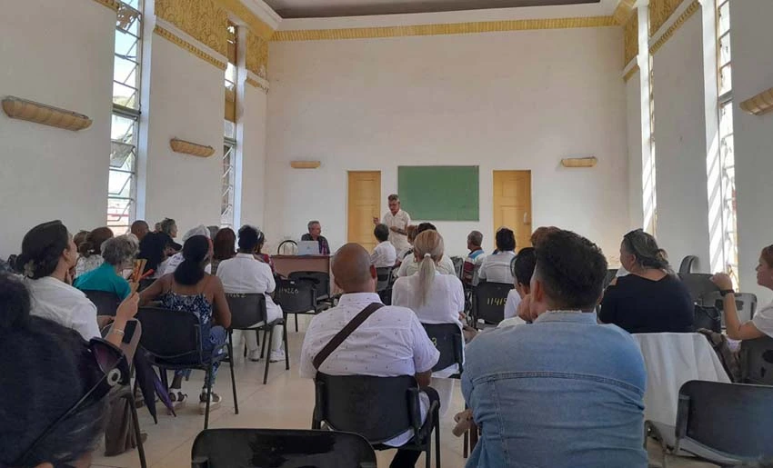 A multidisciplinary approach addressing dementia in Holguin 0