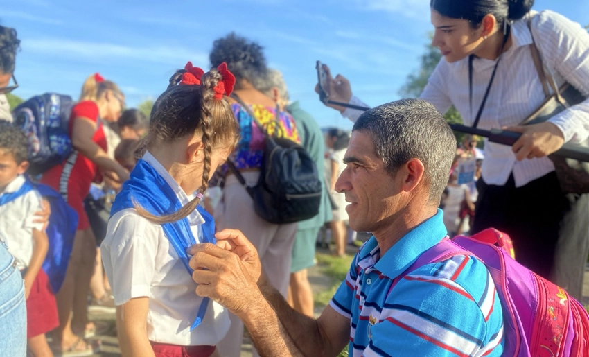 New Holguin schoolchildren join the OPJM (+ Photos) 2