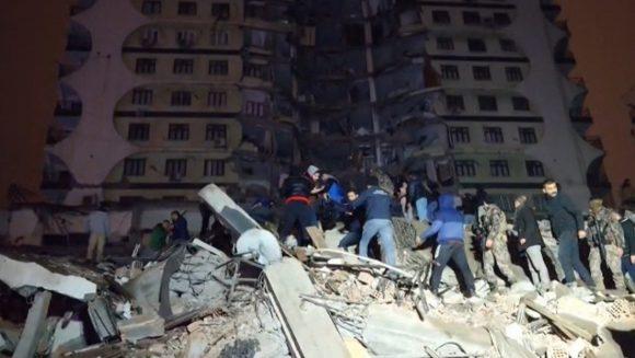 terremotos en Turquía, Siria, solidaridad, edificios derrumbados, muertos