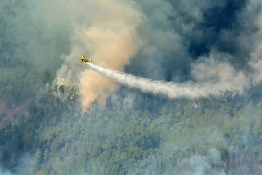 sofocan incendio forestal, aeronaves, Holguín