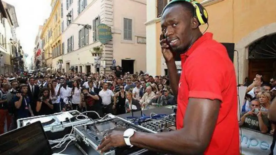 Usain Bolt, incursión, música