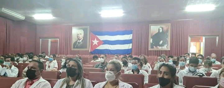 Los profesionales pertenecientes al Centro Provincial de Información de las Ciencias Médicas de Holguín (CPICM), encargada del apoyo de la actividad docente, investigativa y asistencial del sector explicaron sobre la creación del Orcid (código alfanumérico, no comercial, que identifica de manera única a científicos y otros autores académicos)