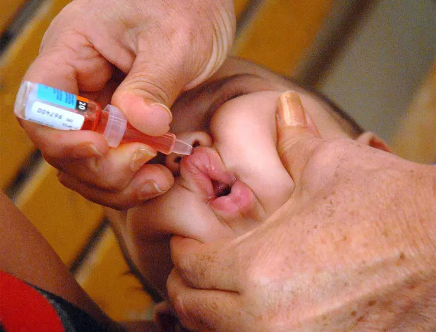 Cuba, vacunación antipolio, niños