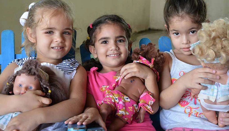 Holguín, Infancia, Amparo y cuidado social