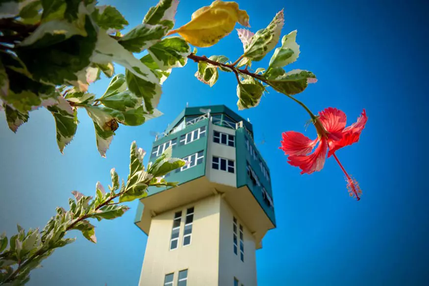 Torre de control, aeropuerto internacional Frank País, Holguín