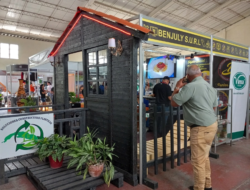 Holguín, Stand, ExpoHolguín 2023, Mipymes, Negocios Privados, Plaza de la Marqueta, La Lucecita