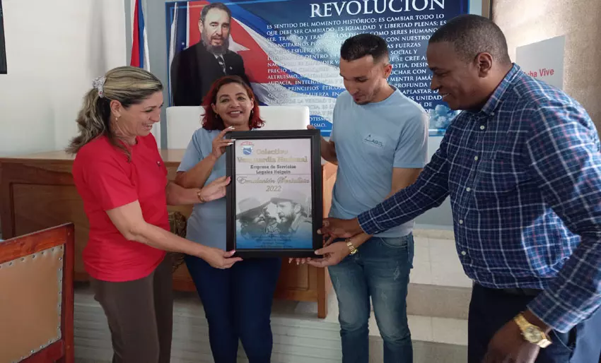 Holguín, Vanguardia Nacional, Empresa de Servicios Legales de Holguín