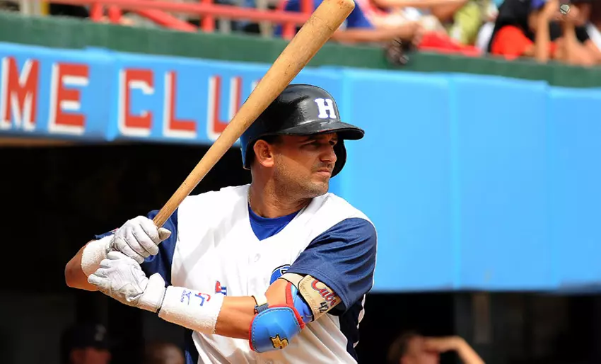 Holguín, béisbol, Cachorros, Yordan Manduley