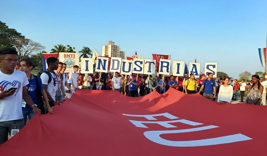 Trabajadores, Holguín, Cuba, Unidad proletaria, Economía, Sociedad