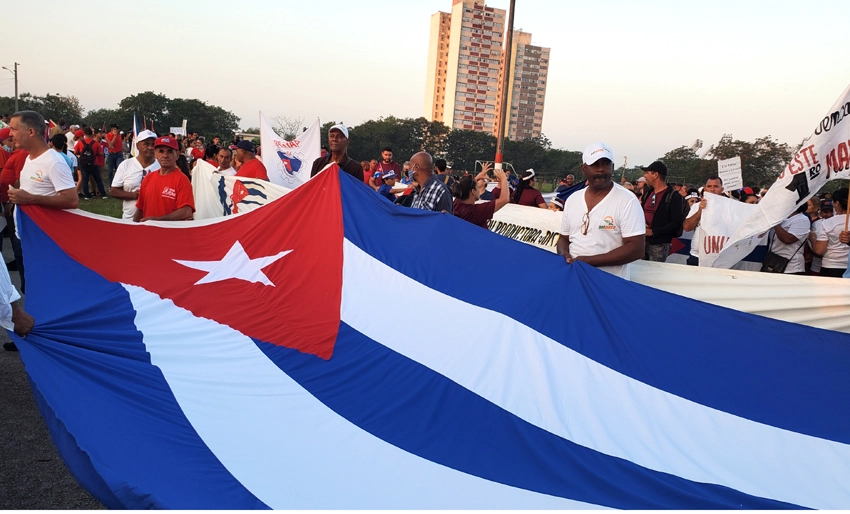 Trabajadores, Holguín, Cuba, Unidad proletaria, Economía, Sociedad