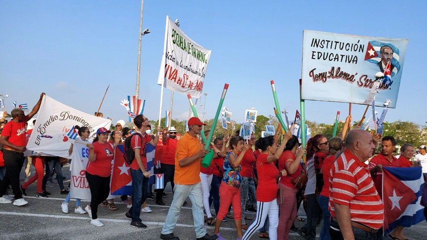 Trabajadores, Holguín, Cuba, Unidad proletaria, Economía, Sociedad