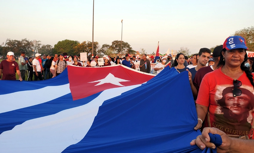 Trabajadores, Holguín, Cuba, Unidad proletaria, Economía, Sociedad