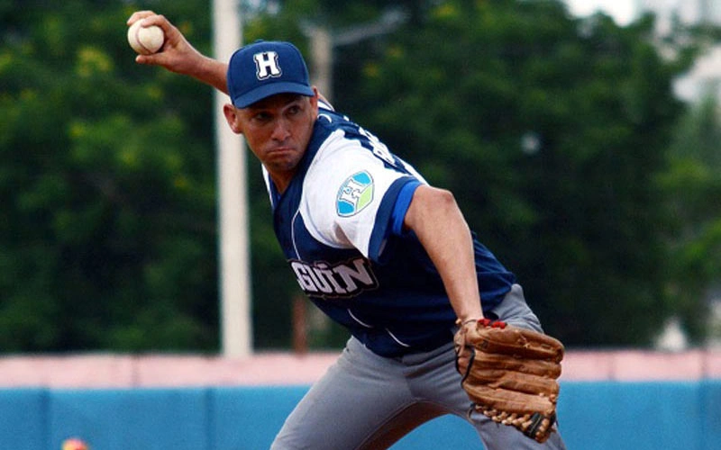 cachorros vencen, Holguín, Cuba