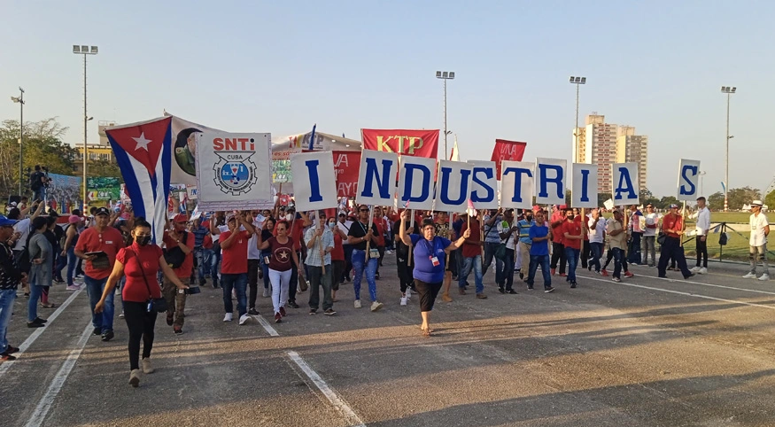 sindicatos holguineros, marcha, Primero de Mayo