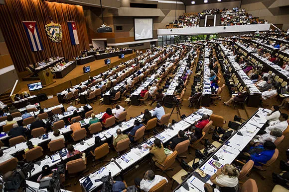 Exigir, Asamblea Nacional, Parlamento, Cuba