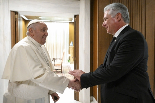 Díaz-Canel con el papa Francisco