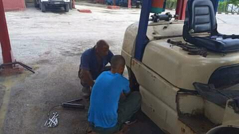 reparación, parque motor, salud pública, Holguín