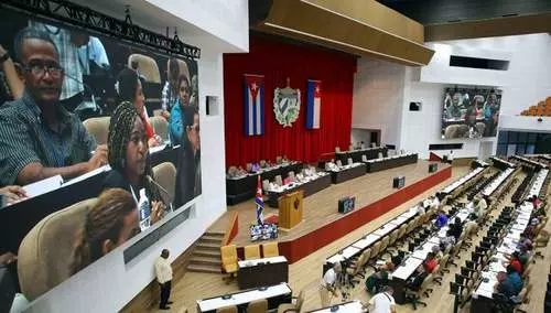 Parlamento, Cuba
