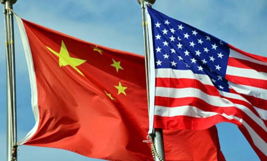 Banderas, China, EE.UU.