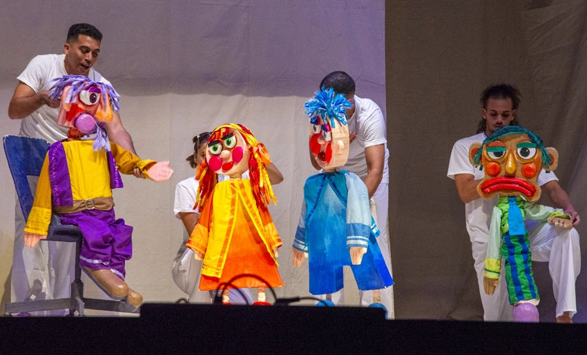 Festival Teatro Joven, Holguín