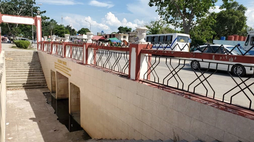 Paso peatonal soterrado, Holguín