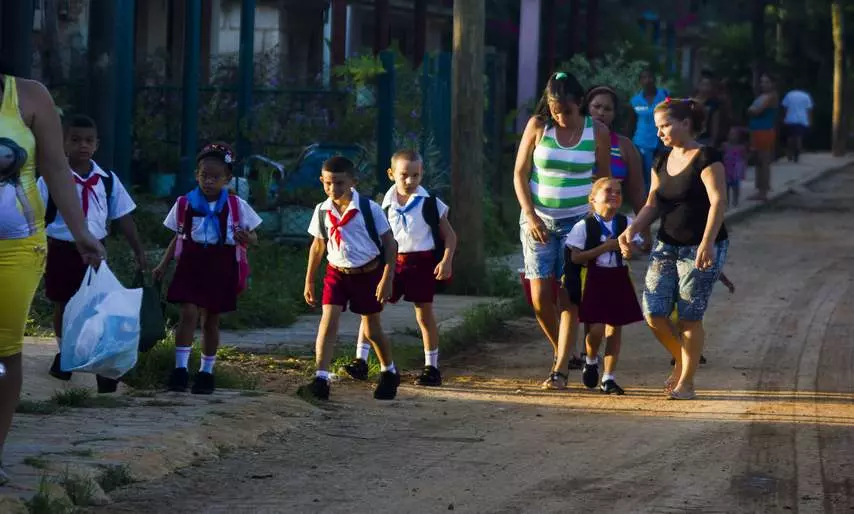 primer día, Cuba, clases