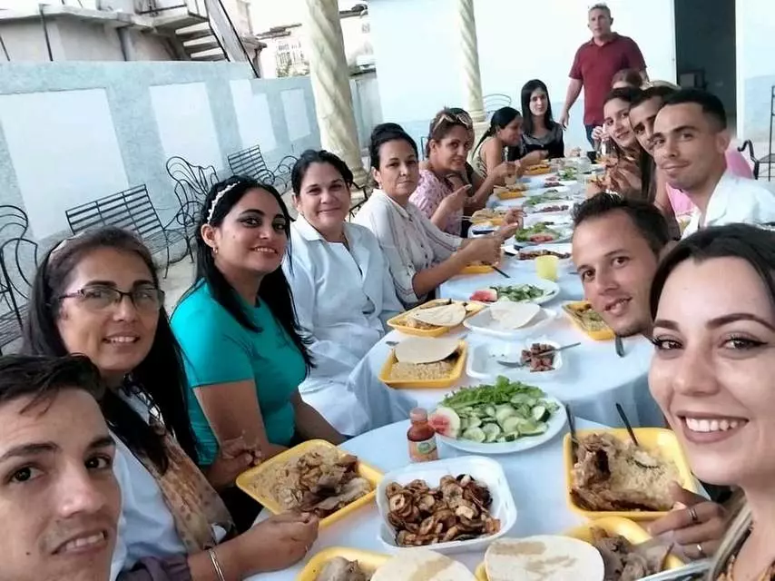 Residentes, Hospital Pediátrico, cena, Holguín