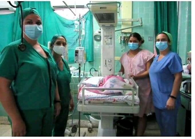 sala de cuidado intensivos, hospital pedriático, Holguín