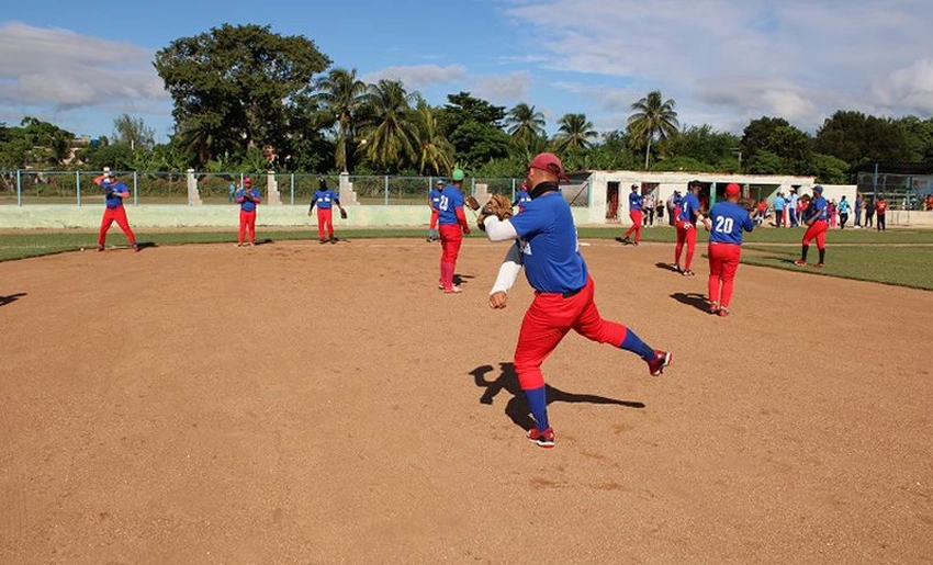 Bertolís, pitcher de equipo Vaqueros, Béisbol, Holguín