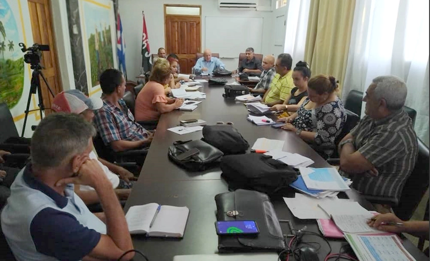 Reunión, directivos de la Agricultura, Holguín