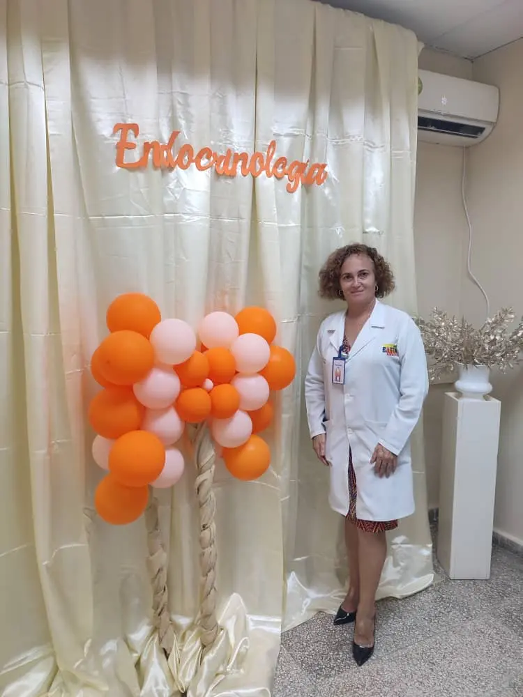 doctora, Elena Rodríguez, profesora, Endocrinología,